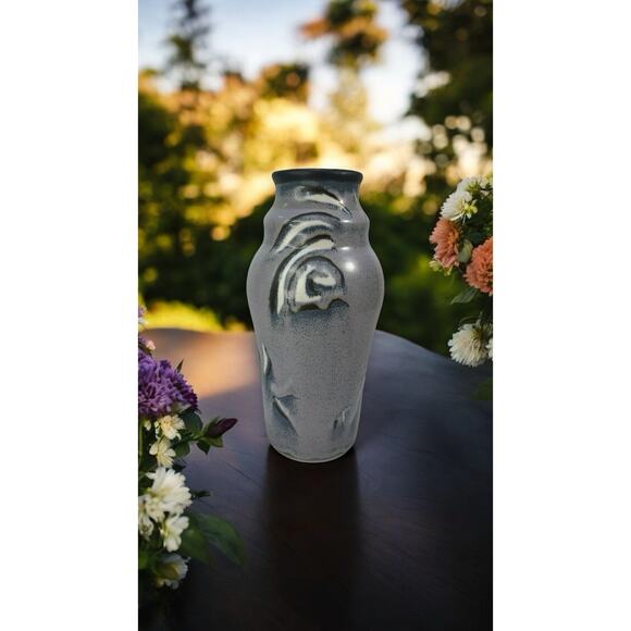 Vtg- One Of A Kind Handmade Stoneware Vase From Cleveland Ohio Artist T. Yondo - Picture 1 of 13